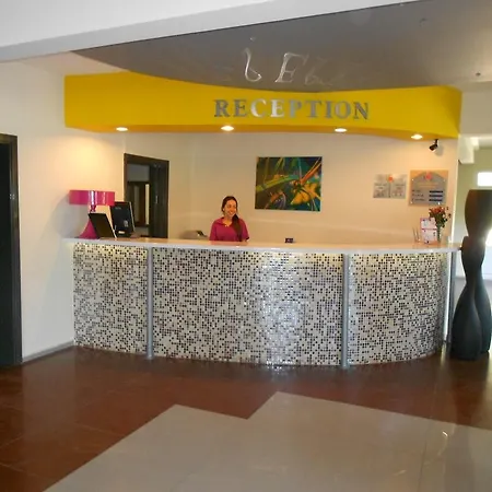 Pigale Family Club אתר נופש 3*