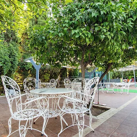Pigale Family Club אתר נופש 3*