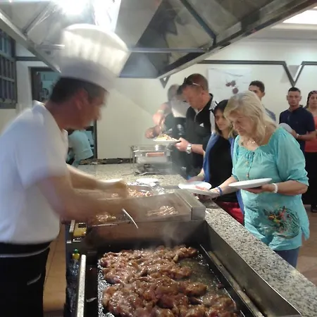 Pigale Family Club 3* Kusadası