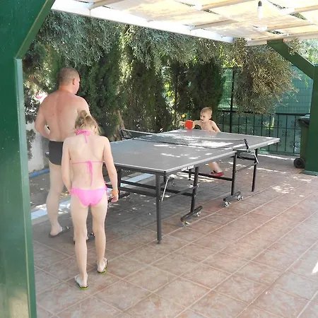 Pigale Family Club